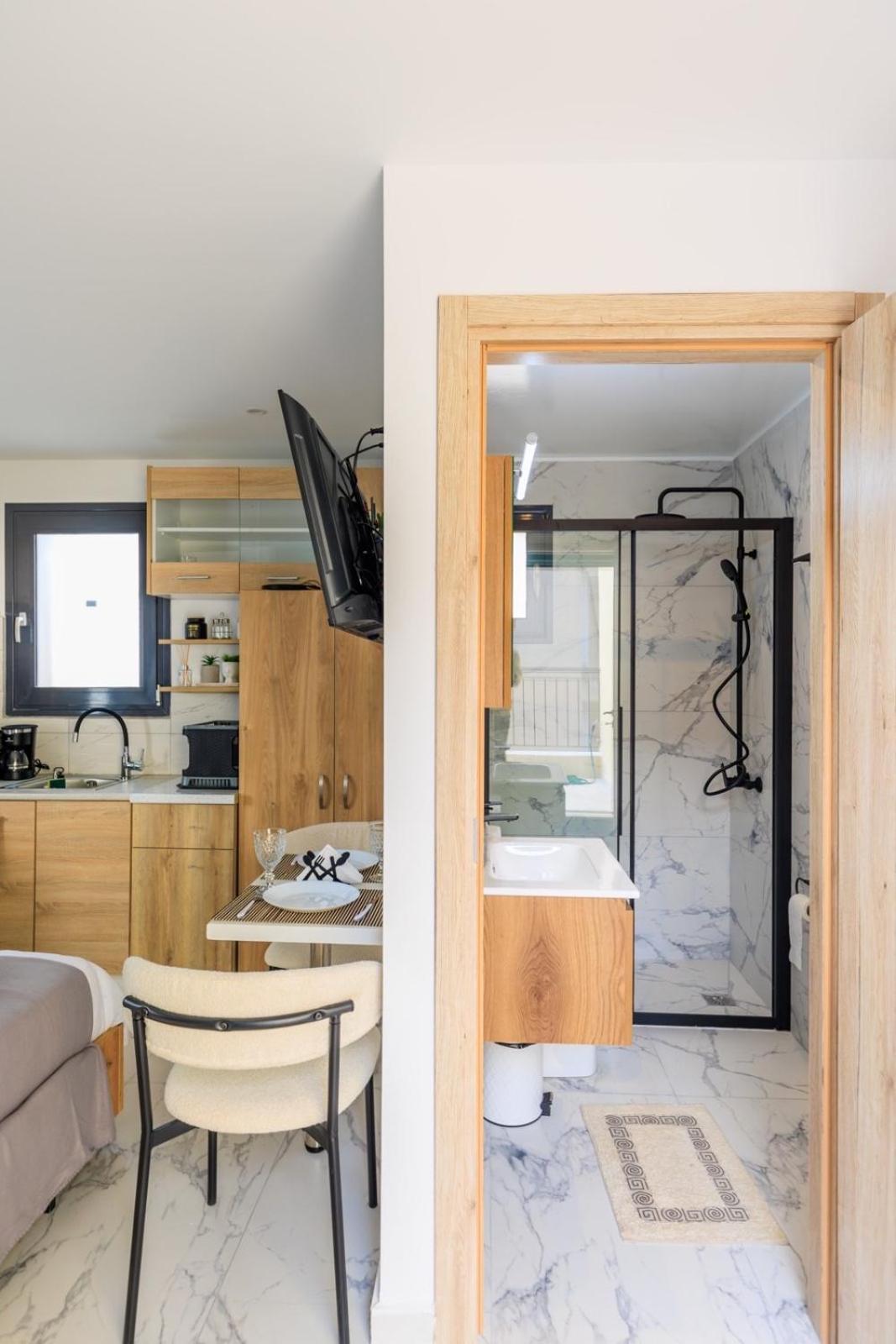 Aiolos Super Lux Jucuzzi Nea Smyrni Centre Apartment *